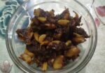 রসুনের আচার।
