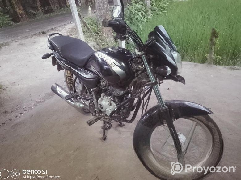 Bajaj Platina 100 . 2022