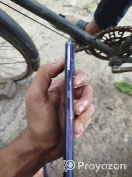 Vivo Y50 ‘ (Used)