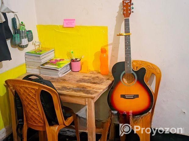 Guitar for sale