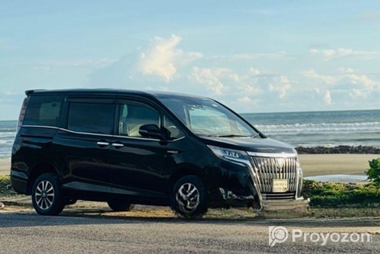 Toyota Esquire 2019