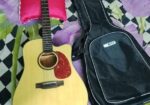 Listen Guitar