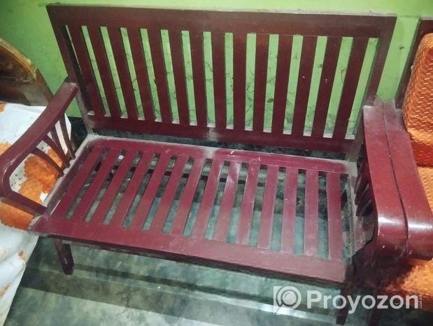 লোহা কাঠের সোফা সেট গদি সহ ১-১-২ = ৪টি