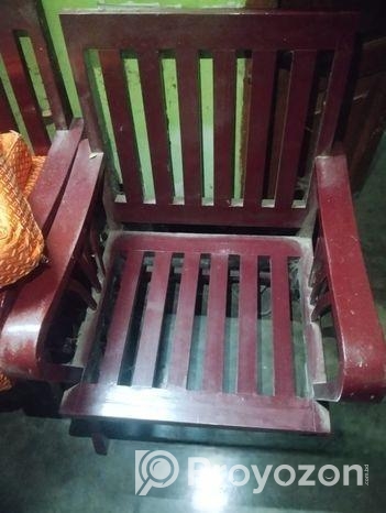 লোহা কাঠের সোফা সেট গদি সহ ১-১-২ = ৪টি