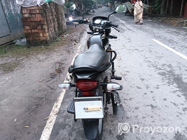 Bajaj Platina 100 . 2020