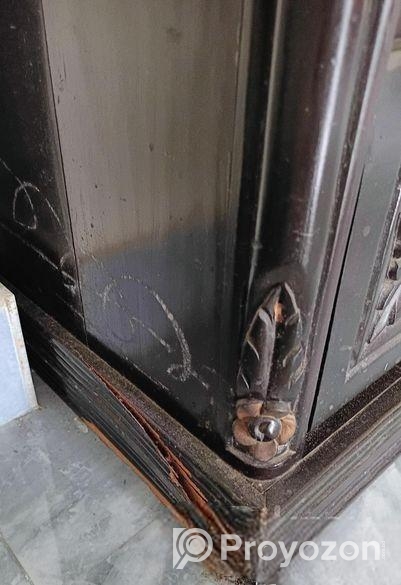 কাঠাল কাটের ওয়ারড্রব।