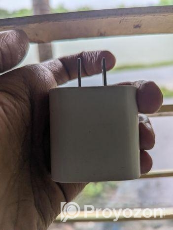 Apple Khub Valo Cargar (used)