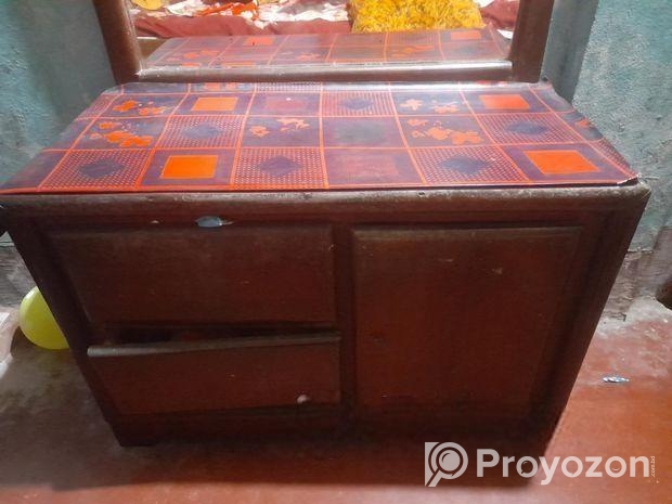 Dressing table