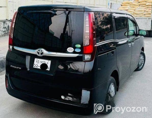 Toyota Noah Esquire Octane LPG 2016