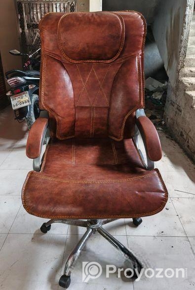 Rajokio Chair