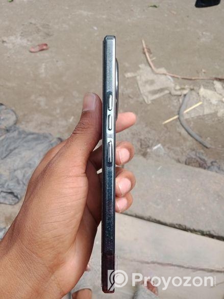Tecno Camon 30 . (Used)