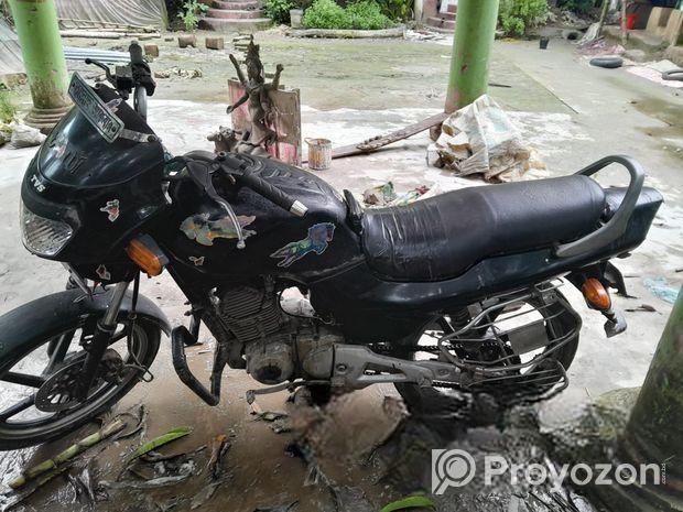 TVS Victor 2007