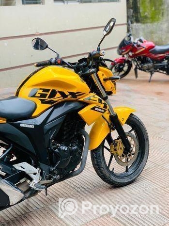 Suzuki Gixxer Monotone monoton classic 2022