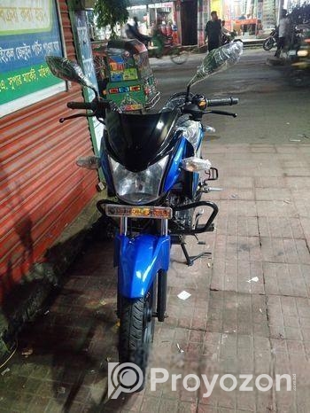 TVS Stryker . 2021