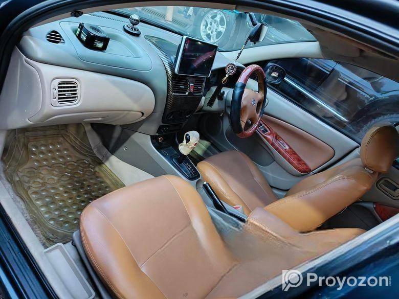 Nissan Sunny . 2006