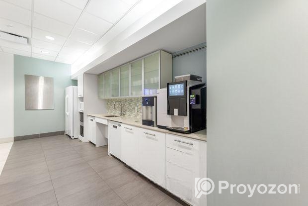 Professional office in Regus Rahim Plaza De CPDL on fully flexibl
