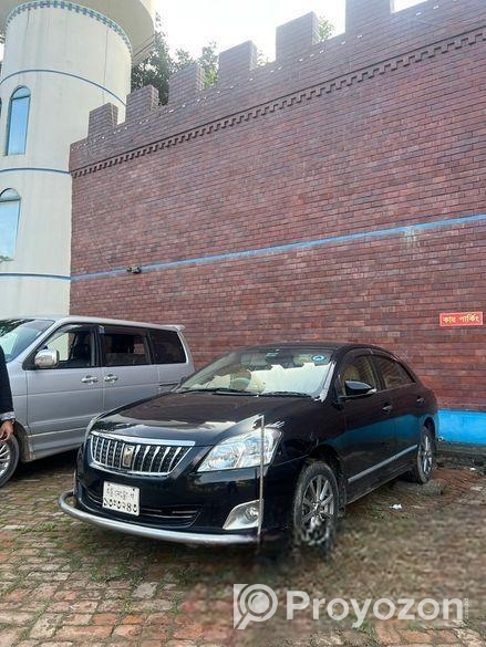 Toyota Premio 2013