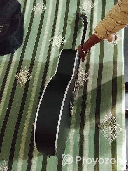 Guitar for sale