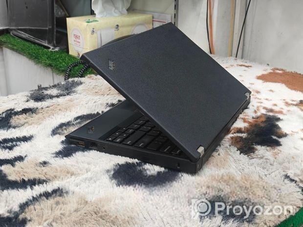 Lenovo intel Core i5-8GB RAM 500GB HDD fresh conditio 3 years war