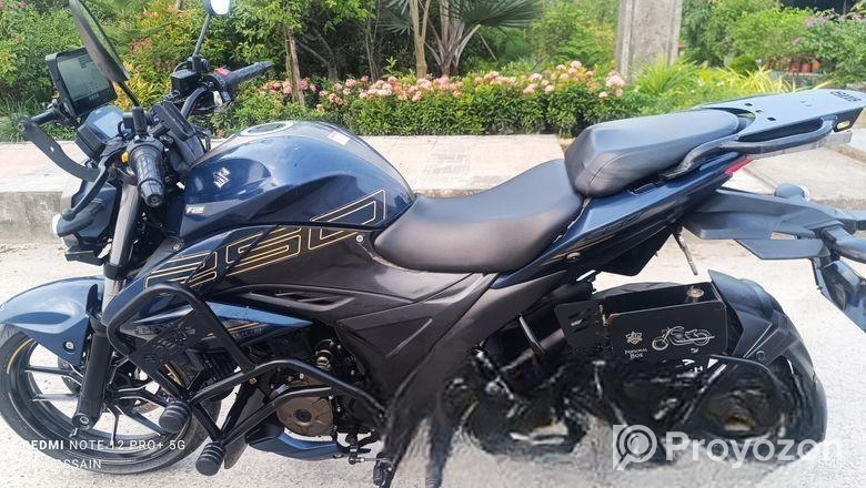 Suzuki Gixxer 250 . 2024