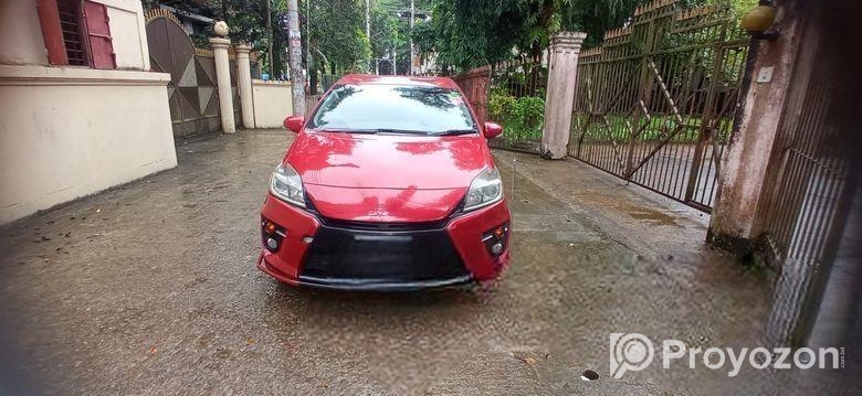 Toyota Prius HYBRID 2013