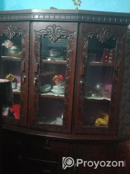 Showcase sell