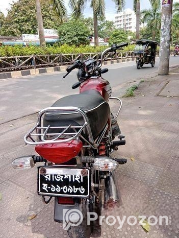 Bajaj Boxer . 2010