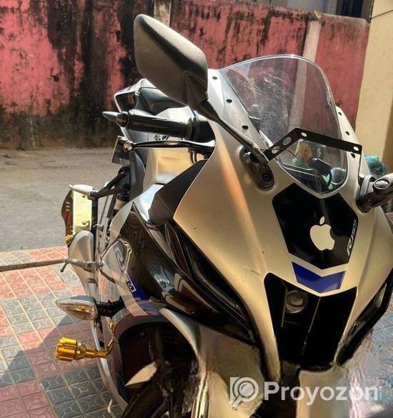 Yamaha R15 M 2023
