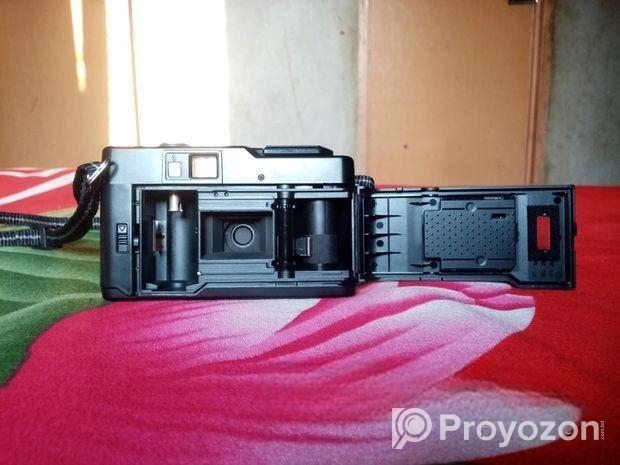 Yashica Mf2
