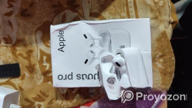 TWS PRO airbuds