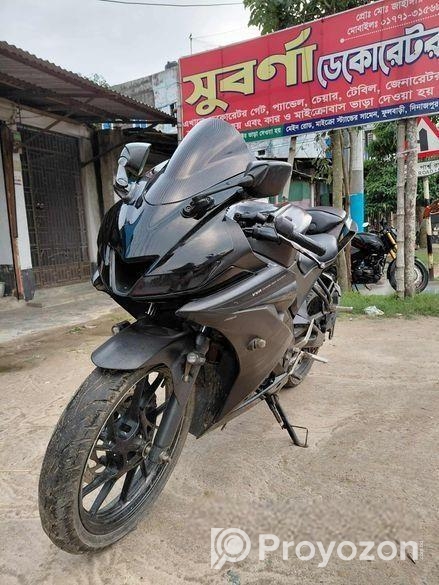 Yamaha R15 . 2020