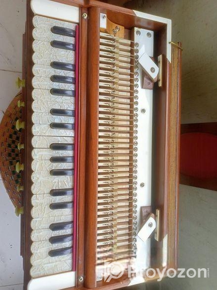 কিবোর্ড হারমোনিয়াম