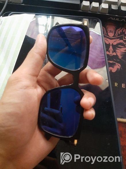 Sunglass