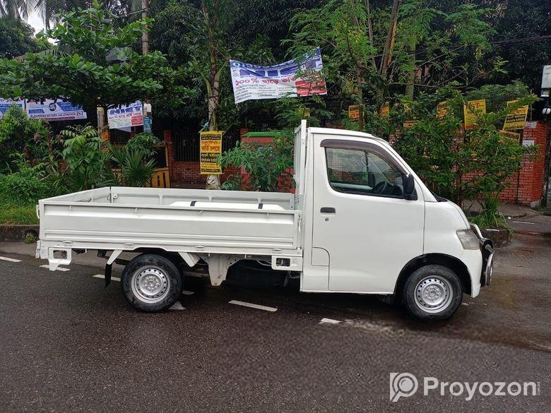 Toyota Pickup 2013