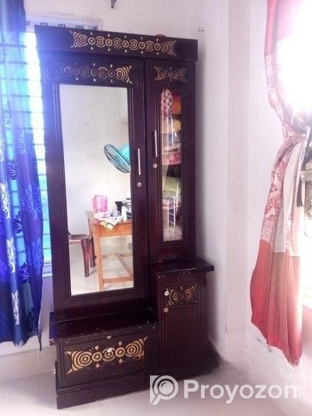Dressing table