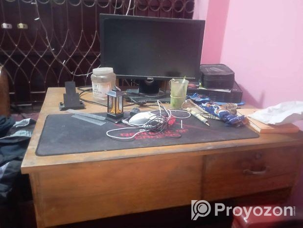 আকাশী কাঠ এর ৩ ফুট বাই টেবিল