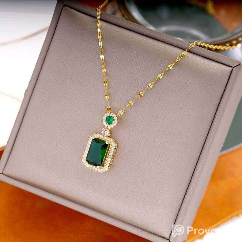 Green& red Pendant Necklace Combo Set Available