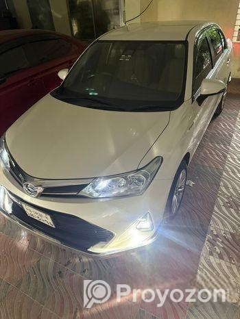 Toyota Axio . 2017