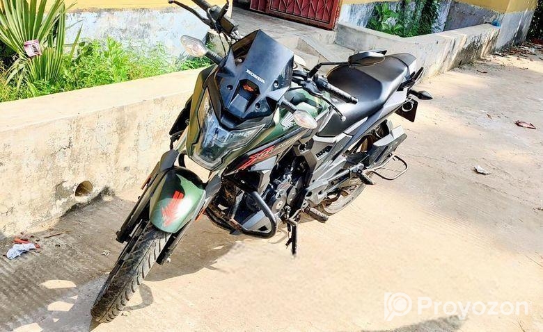 Honda X Blade 2022
