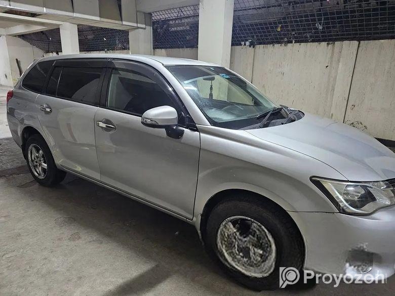Toyota Fielder 2012