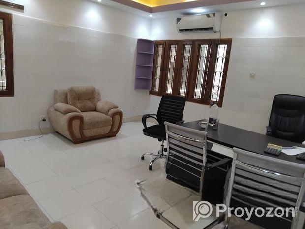 Office Space Tolet