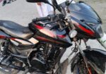 Bajaj Pulsar 150 . 2013