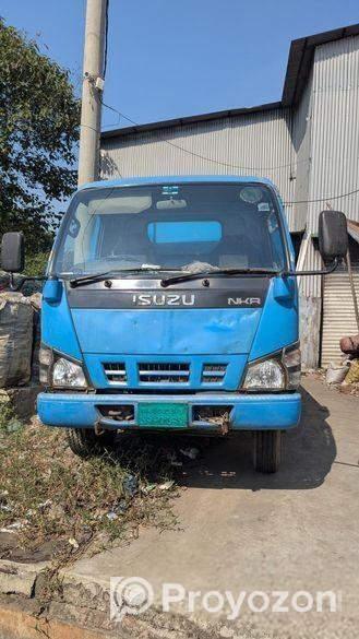Isuzu 2017