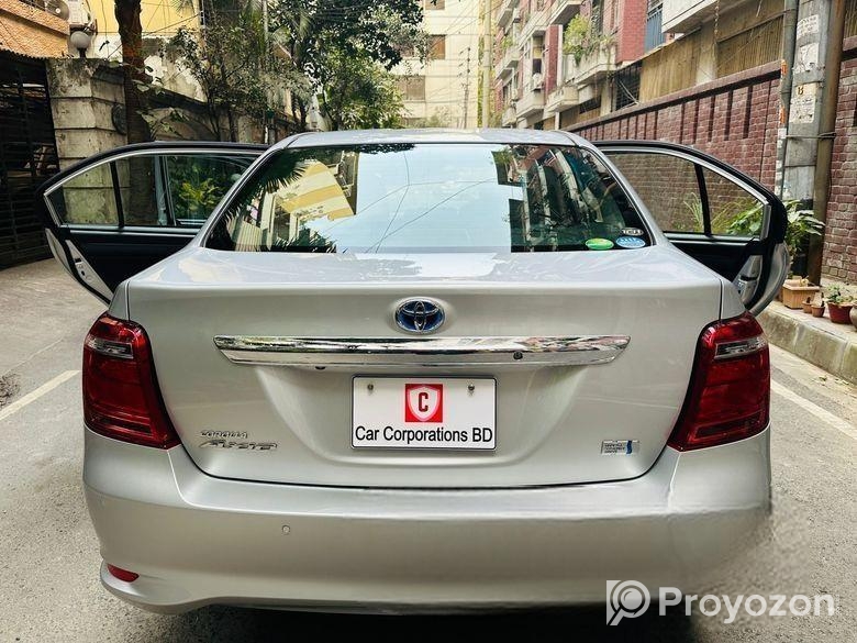 Toyota Axio HV, Grade-4, Silver 2018