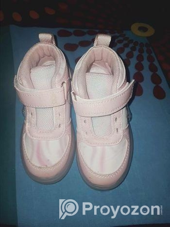 Shoe for sale