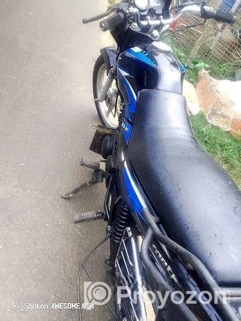 TVS Metro 2016