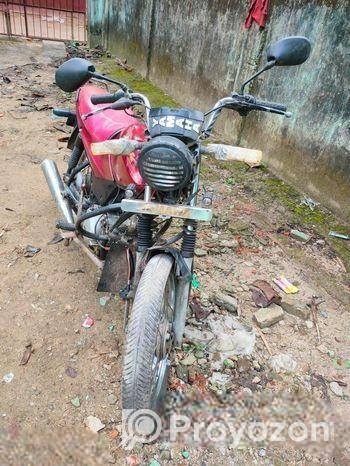 Bajaj CT 100 . 2004