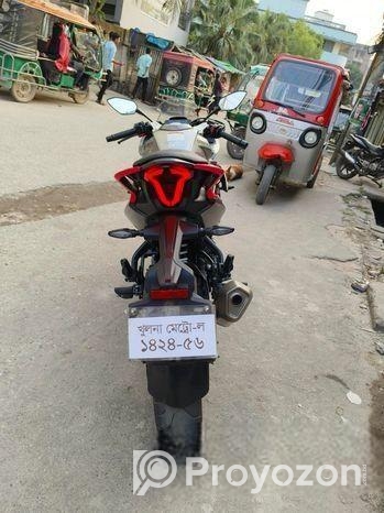 CFMOTO 300SR 2025