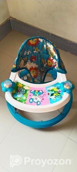 ছোট্ট সোনামনির হাটা শেখার খেলনা