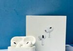 Apple Air Pord 2nd Generation Original